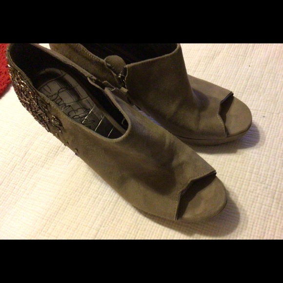 Taupe suede high heel booties w/ beading - Picture 3 of 8